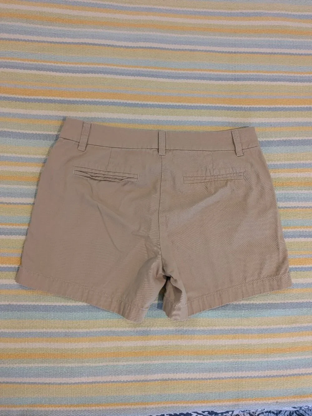 ⭐ J. Crew Khaki Chinos size 4 - Picture 8 of 13